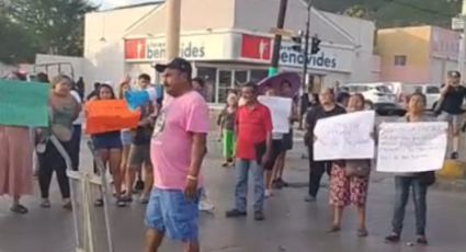 Vecinos de la CROC protestan para exigir libertad de Don Juan, dueño de tienda de abarrotes