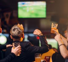 ¿Futbol para todos? El alto costo de las licencias del Mundial