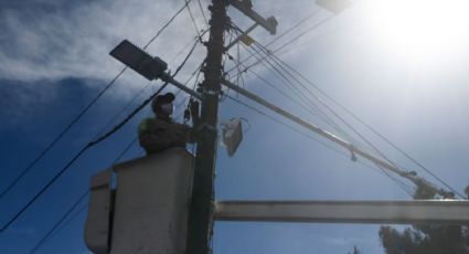 ¿Te quedaste sin luz por el calor? Así puedes reportar el apagón a la CFE