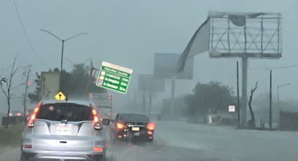 Lluvias provocan cierres viales y caos en el área metropolitana de Monterrey