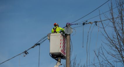 CFE reporta reparaciones tras cinco días de apagones masivos en Monterrey