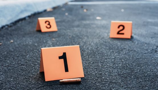 Discusión vecinal deja un niño y un joven muertos