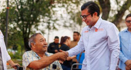 Félix Arratia reúne a más de 2,400 personas en Juárez con "Ayudamos de cerca"
