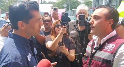 Vecinos de García y alcalde Manuel Guerra protestan en oficinas de Agua y Drenaje
