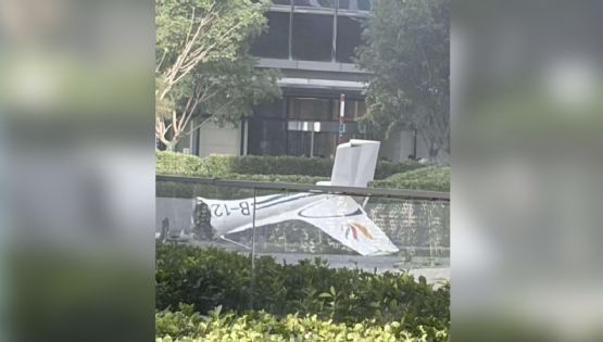 Se estrella avioneta en edificio de Pekín
