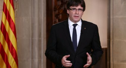 Puigdemont pide comparecer este martes en Parlamento de Cataluña ante crisis