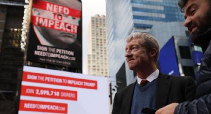 Campaña para destituir a Trump llega a Times Square de Nueva York