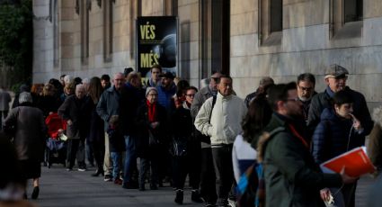 Elecciones en Cataluña con normalidad y afluencia de votantes