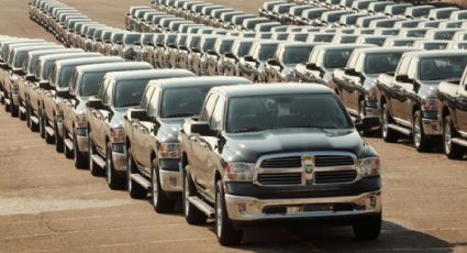 Fiat-Chrysler llama a la reparación de 42 mil camiones en México