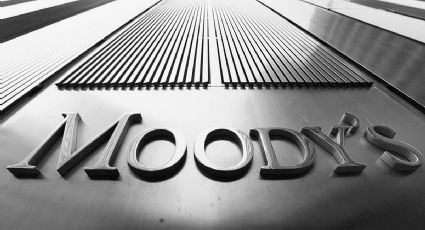 México avanza en consolidación fiscal pero enfrenta desafíos: Moody's