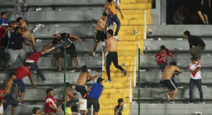 Aficionados de Veracruz y Tigres se enfrentan tras partido en el Pirata Fuente 