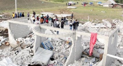 Continúan graves tres menores por explosión de polvorín en San Isidro, Chilchotla