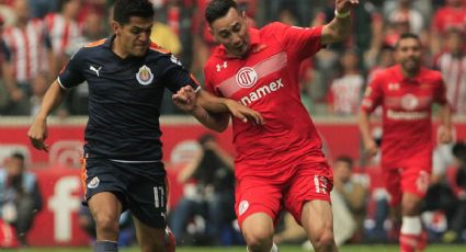 Toluca y Chivas empatan en la ida de las semifinales