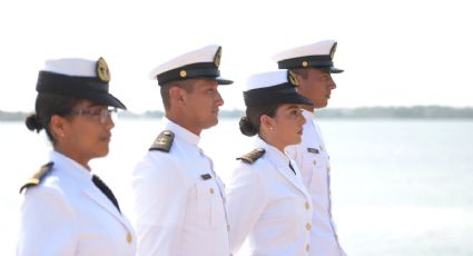 Encabeza Peña Nieto ceremonia solemne de marinos caídos