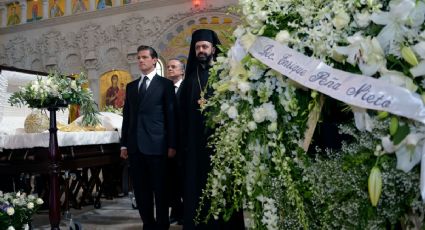 EPN monta guardia de honor en funeral de Antonio Chedraoui 