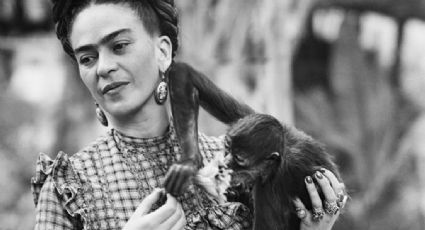 La Casa Azul recuerda con flores y música a Frida Kahlo
