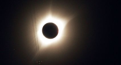 El eclipse del siglo asombra al continente americano