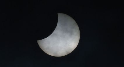 Eclipse maravilla a visitantes y personal en San Lázaro