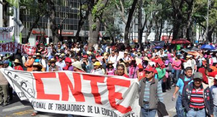 CNTE inicia marcha en el marco de la entrega del Informe Presidencial