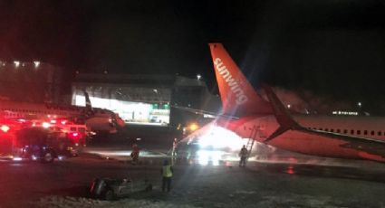 Chocan dos aviones en tierra en aeropuerto de Toronto