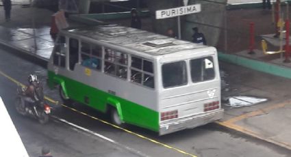 Asesinan a anciano a bordo de un microbús en Iztapalapa