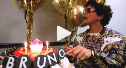 Así le cantó Ed Sheeran a Bruno Mars por su cumpleaños (VIDEO)