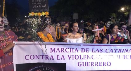 Catrinas marchan en Acapulco para exigir justicia por feminicidios