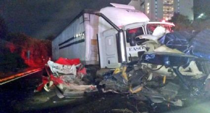 Suman 10 personas muertas por accidente en la autopista México-Toluca