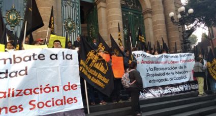 Manifestantes impiden acceso al Congreso de la CDMX