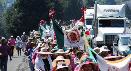 Peregrinos avanzan rumbo a la Basílica sobre la carretera México-Toluca (VIDEO)