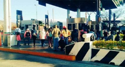 Toman activistas caseta de peaje de Oaxaca: cobra cuota a automovilistas  