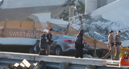 Así fue el derrumbe del puente en Miami; suman seis muertos (VIDEO)