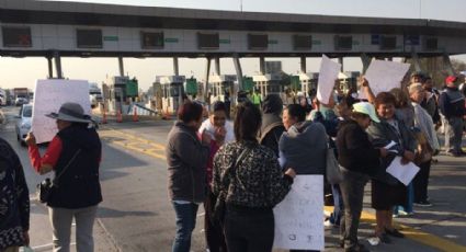 Circuito Exterior Mexiquense bloqueado por manifestantes 