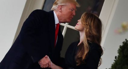 Hope Hicks formaliza salida de la Casa Blanca; deja comunicación en manos de Trump