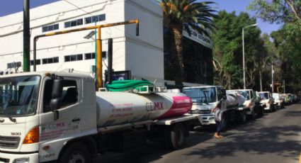 Contralores ciudadanos supervisan reparto de agua por pipas en CDMX