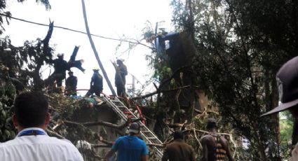 Tres sobrevivientes tras caída de avión en La Habana: Prensa local (VIDEO)