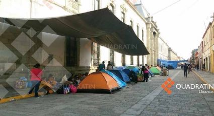 CNTE instala casas de campaña en Centro Histórico de Oaxaca