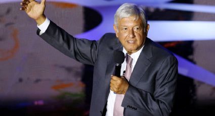 Terminará la antidemocracia, promete AMLO a jóvenes