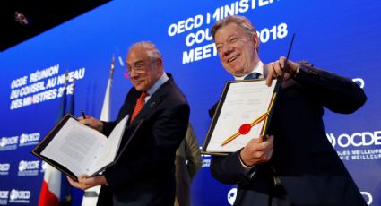 Santos formaliza adhesión de Colombia a la OCDE (VIDEO)