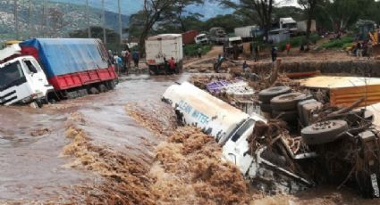 Al menos 118 muertos y 271 mil desplazados por lluvias en Kenia (VIDEO)