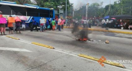 Bloqueos y quema de llantas por presuntas anomalías en cárcel de Acapulco (VIDEO)