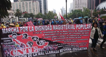 Mil maestros de la CNTE marchan rumbo al Zócalo