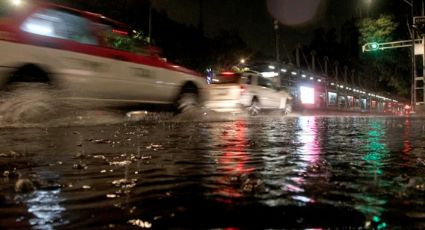 Lluvia y granizada dejan encharcamientos en varios puntos de la CDMX 