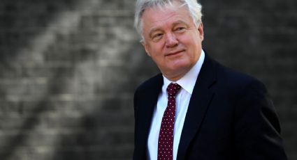 Renuncia el ministro británico para el 'brexit', David Davis