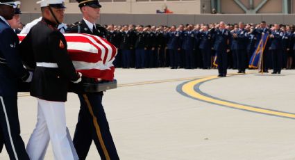 Despiden como 'héroe' en Arizona al fallecido John McCain