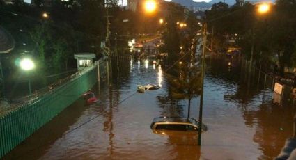 ¿Qué hacer si tu auto es arrastrado por una corriente de agua por lluvia?