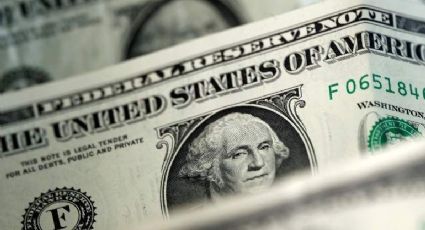 BMV baja 0.43%; dólar cierra jornada en 19.19 pesos 