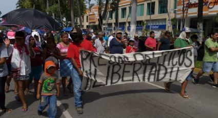 Marchan miles de maestros de la Ceteg en la costera de Acapulco (FOTOS) 