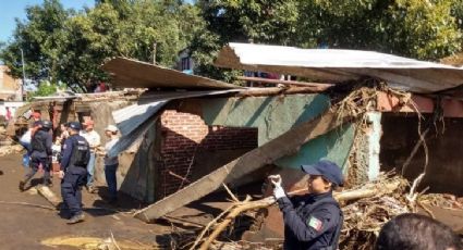 Casas se ven afectadas por desborde de río en Chilchota, Michoacán 