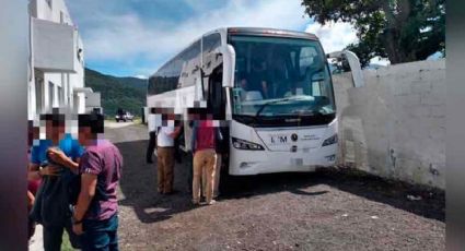 Rescatan en Veracruz a 98 migrantes que viajaban en autobuses